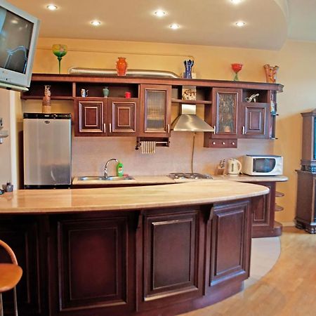 לבוב Two Bedroom Luxury Apartment מראה חיצוני תמונה